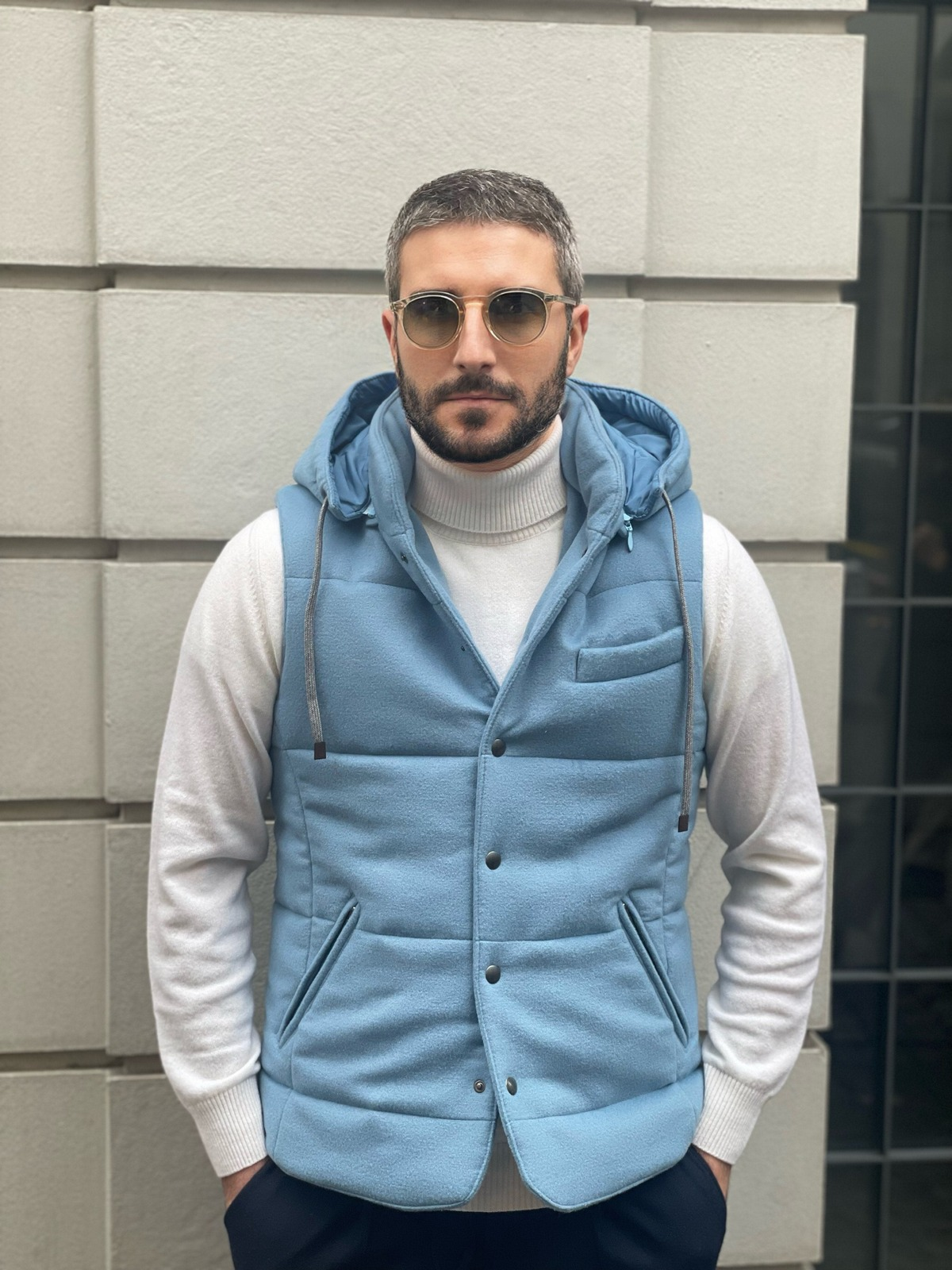 SLEEVELESS HOODED - LIGHT BLUE