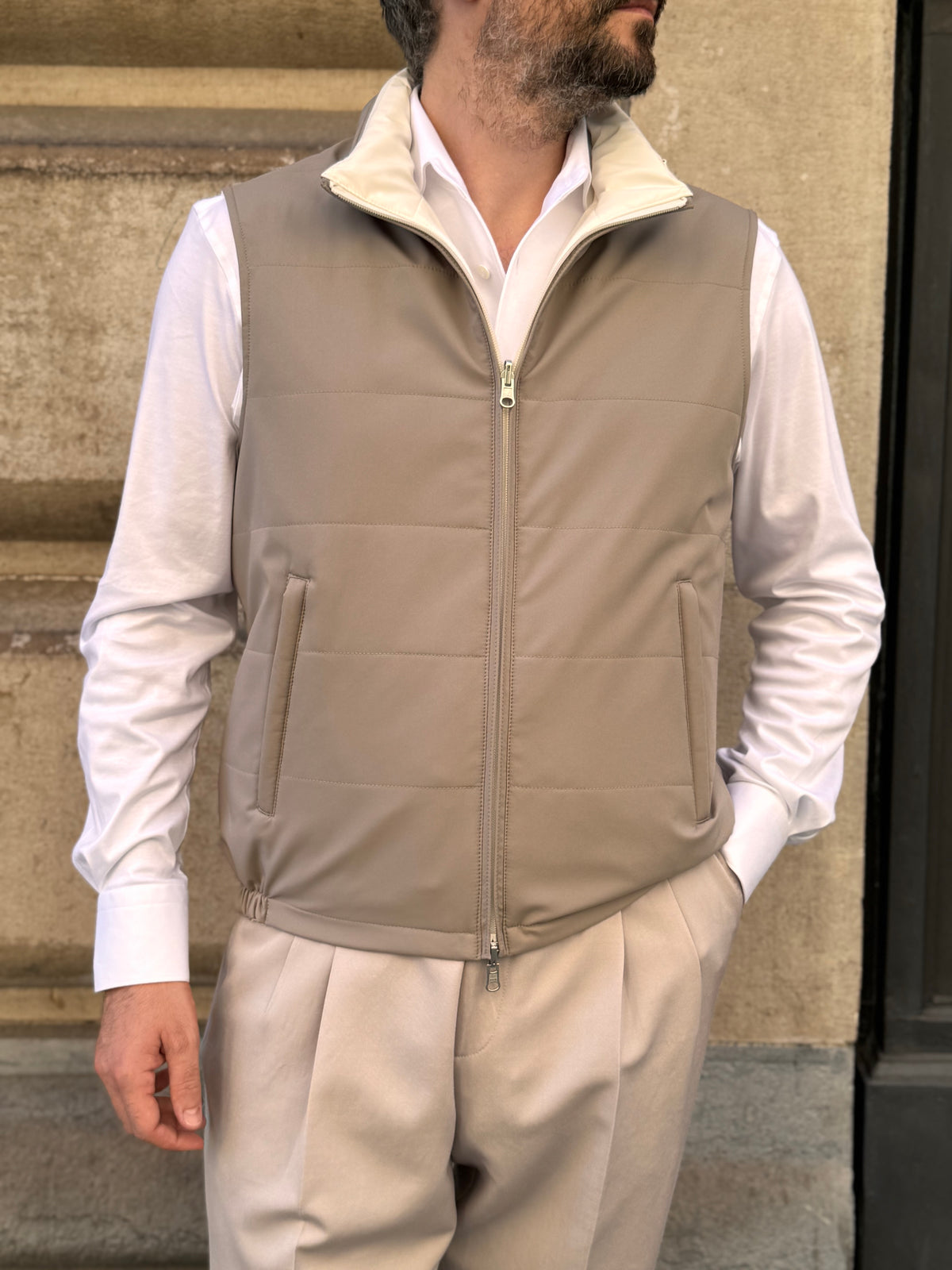 Reversible Sleeveless Jacket - Taupe & White
