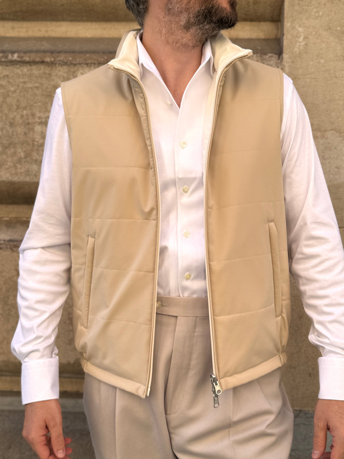Reversible Sleeveless Jacket - Beige & White