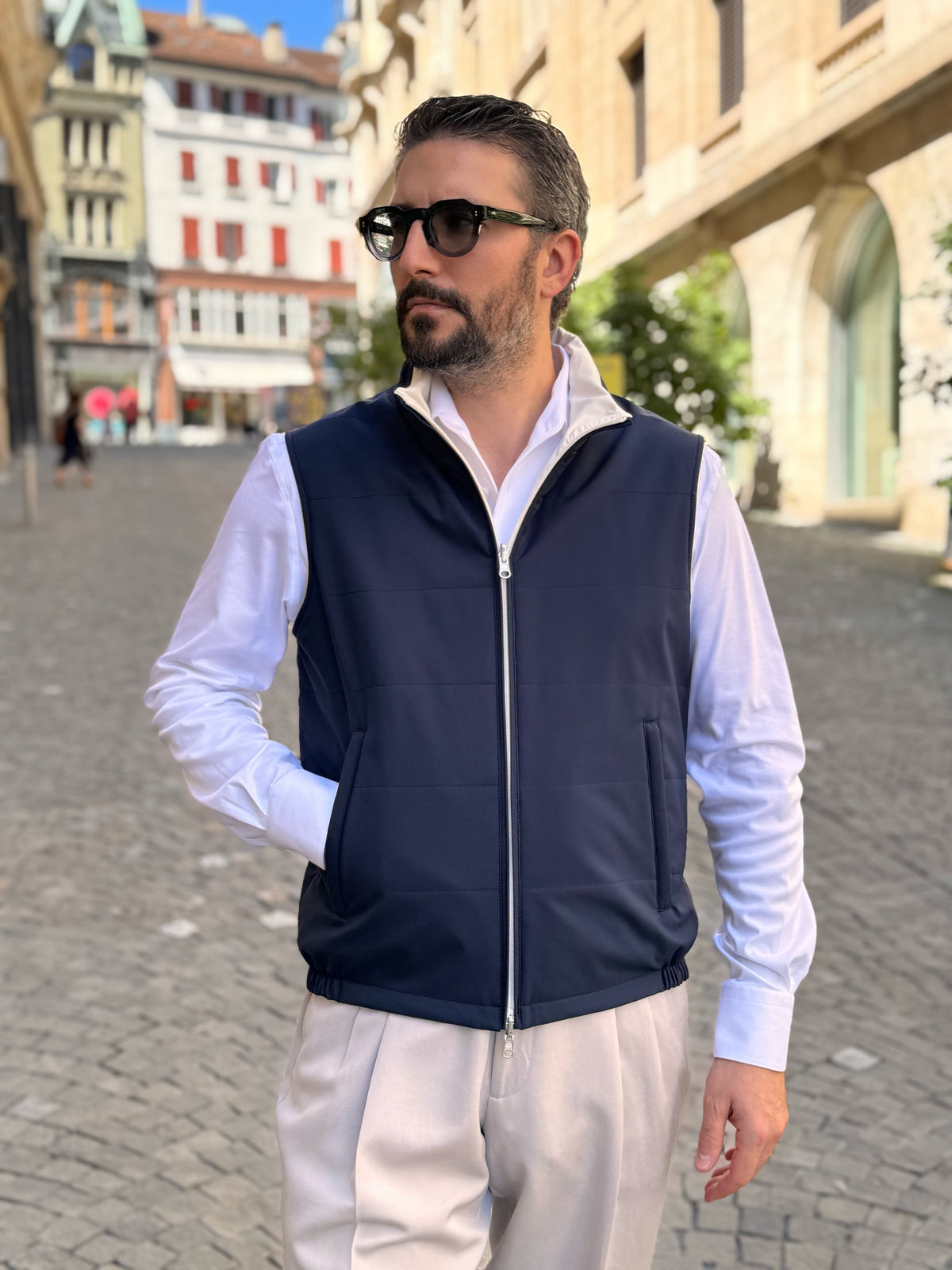 Reversible Sleeveless Jacket - Navy & White