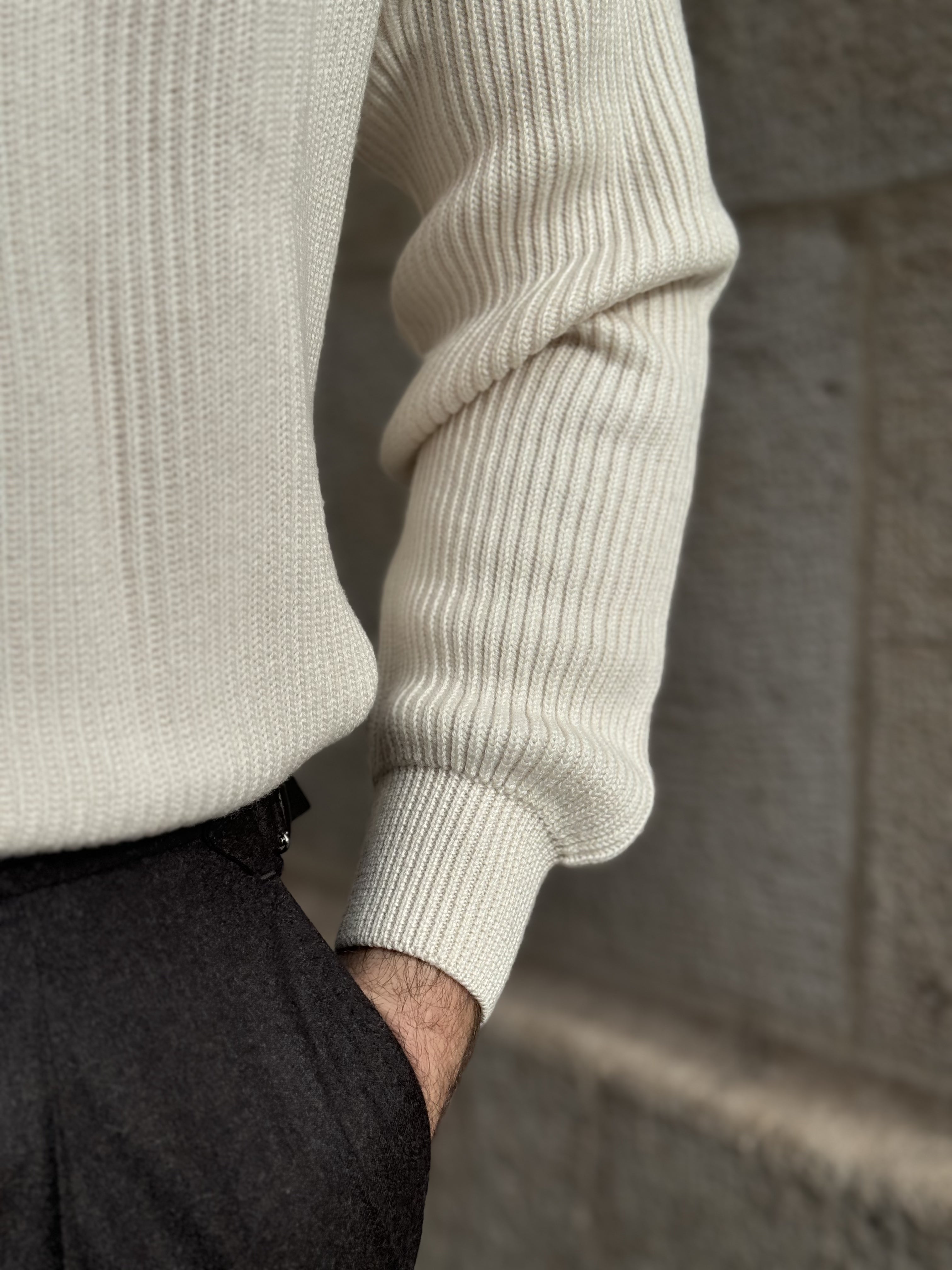 CREWNECK RAGLAN WOOL - WHITE