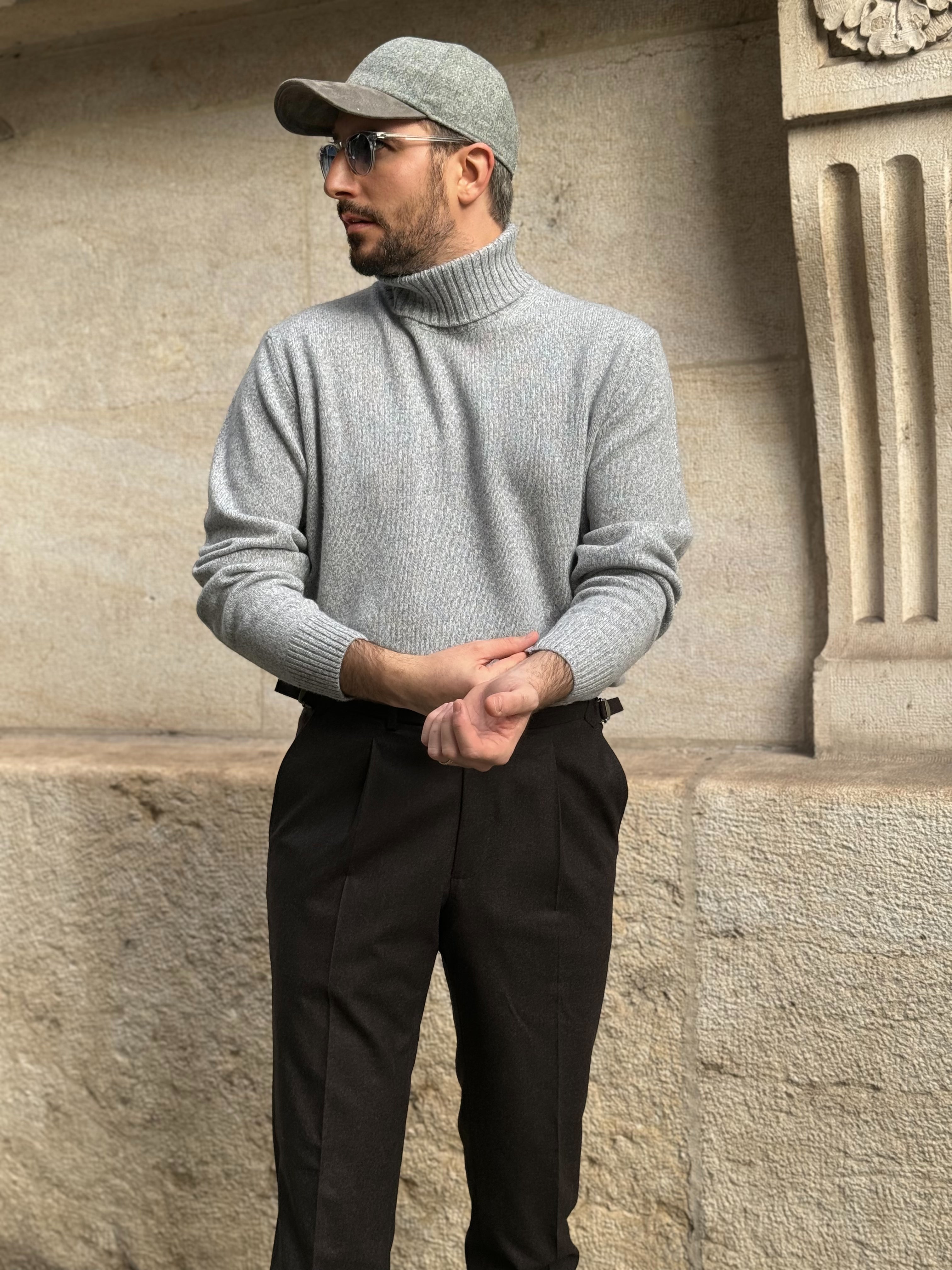 TURTLENECK -  LIGHT GREY