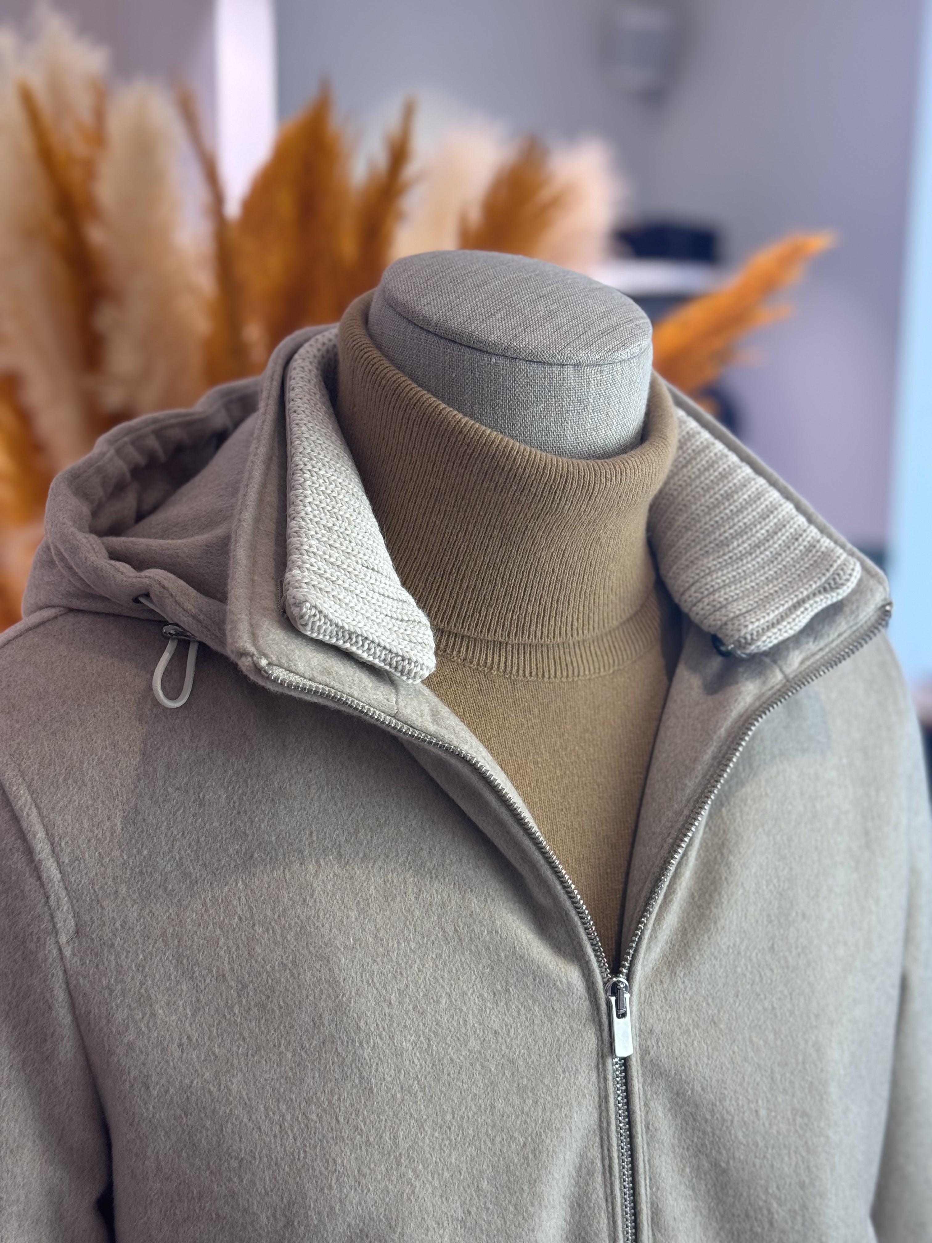 Bomber Hooded with Knitted Collar - Cashmere Sand