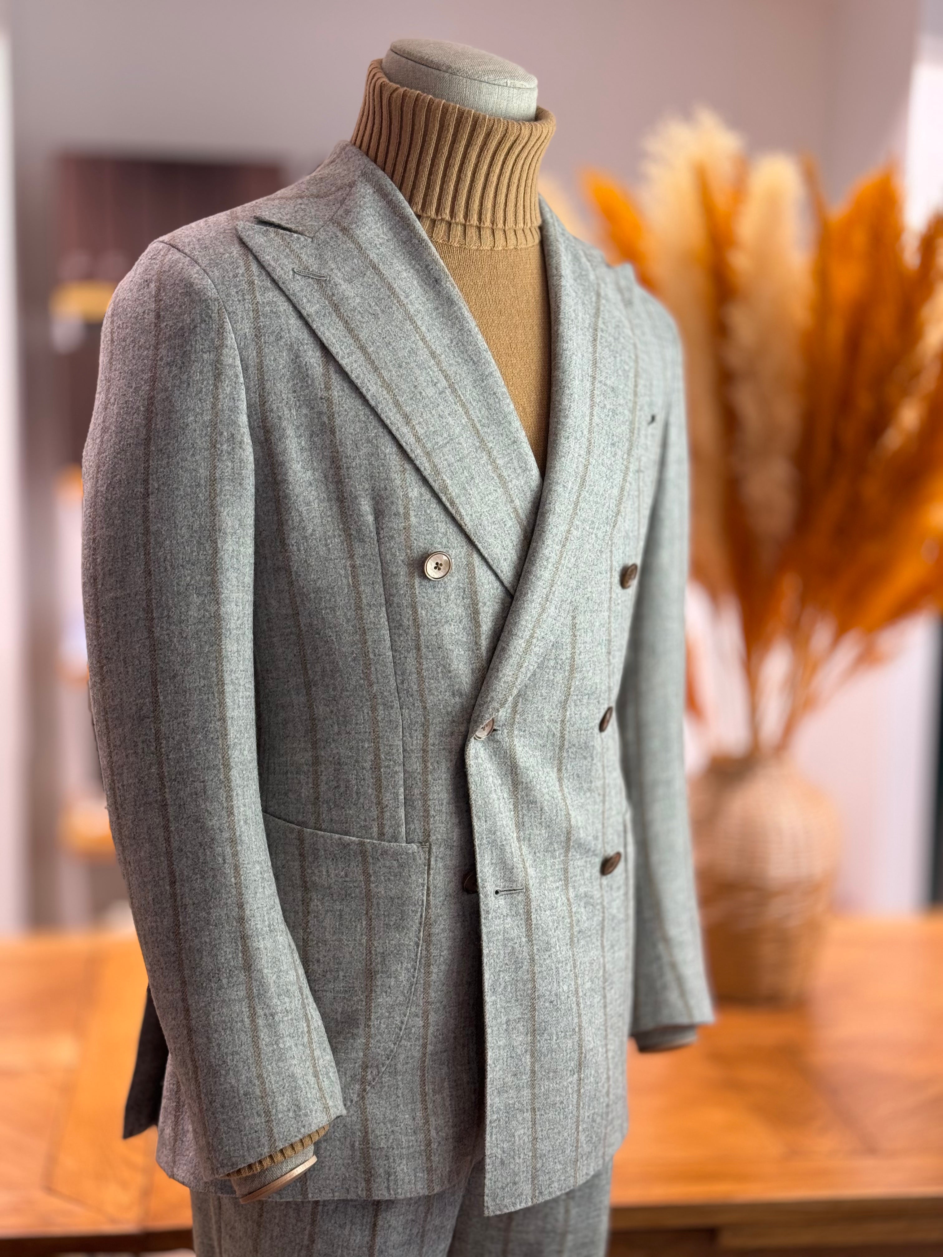 DOUBLE BREASTED SUIT ALPACA - GREY WITH CAMEL STRIPES