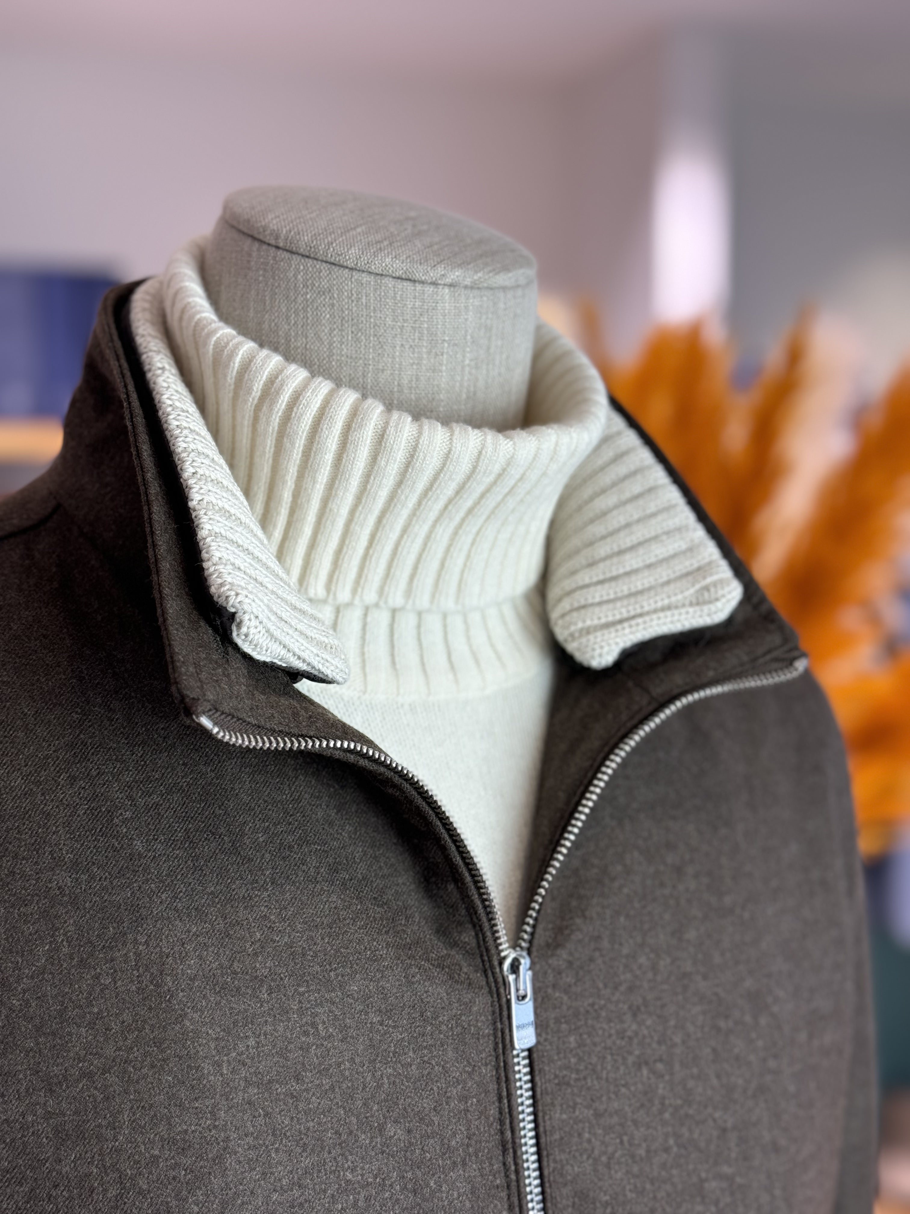 BOMBER WITH KNITTED COLLAR - CHOCOLATE