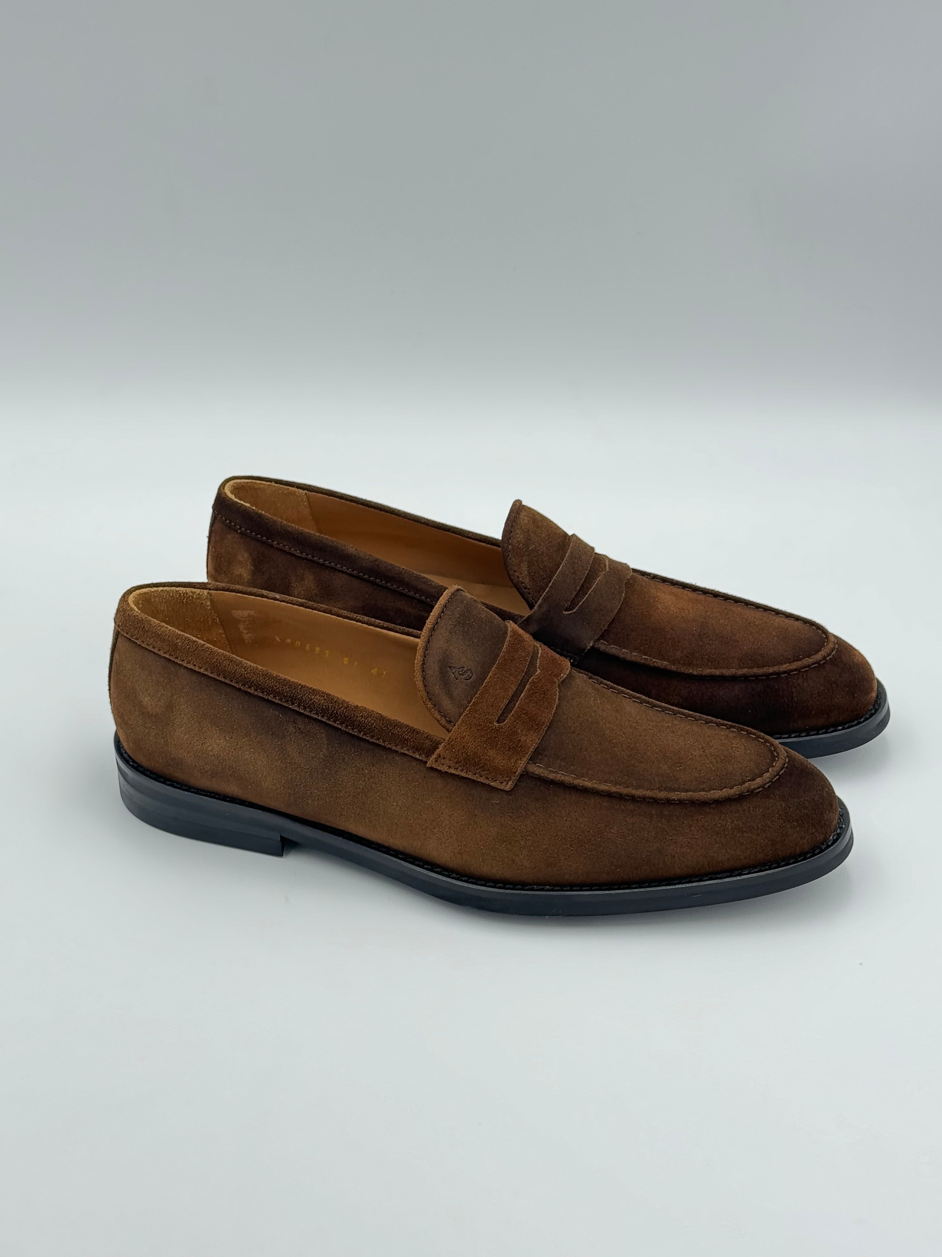 Loafers - Brown Suede