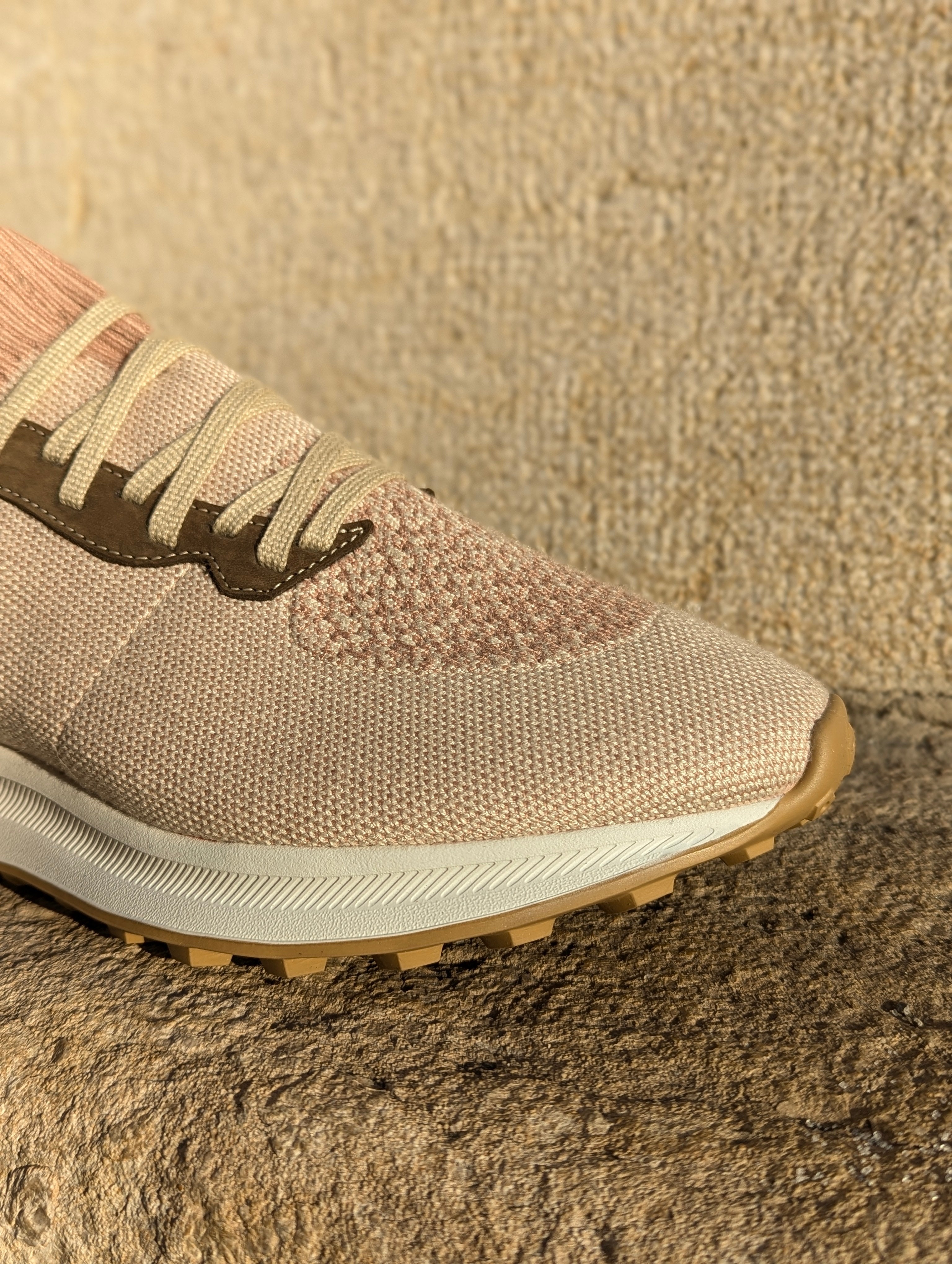 Knitted sneakers 001 - Beige tonal